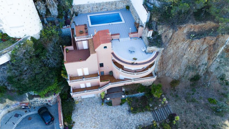 Продается вилла 420 м² с потрясающим видом на море, участок 902 м² в Льорет-де-Мар