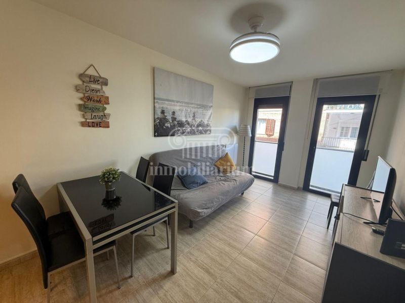 Продается 1к квартира 51 м² с туристической лицензией в Льорет-де-Мар
