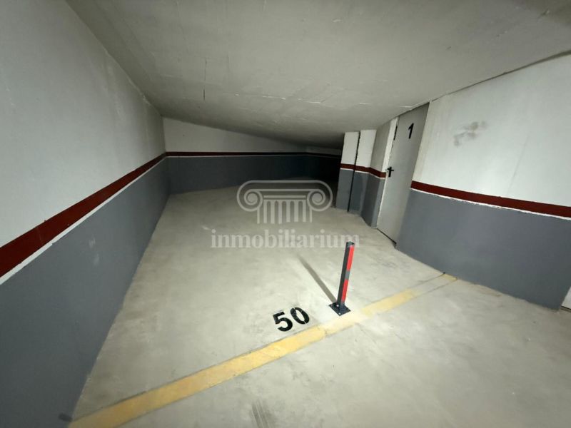 Продается парковка 30 м² в Льорет-де-Мар