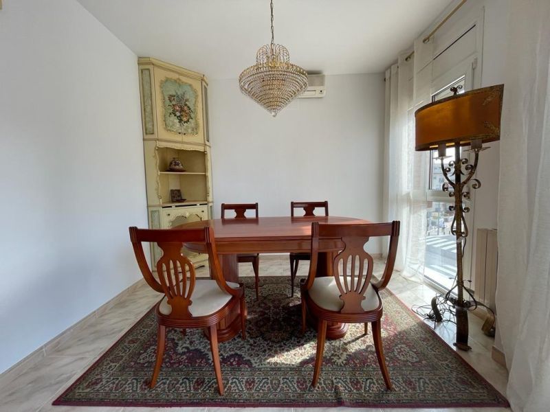 Просторная квартира с 4 спальнями в районе Фенальс