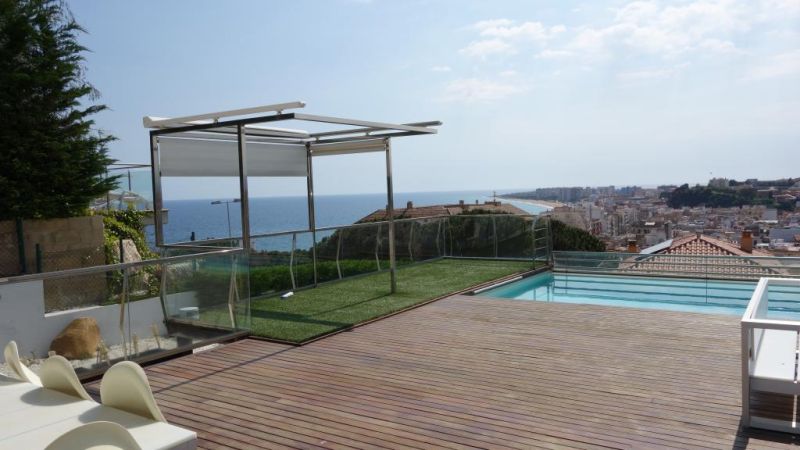 Продается дом 570 м² с панорамным видом на море, Blanes