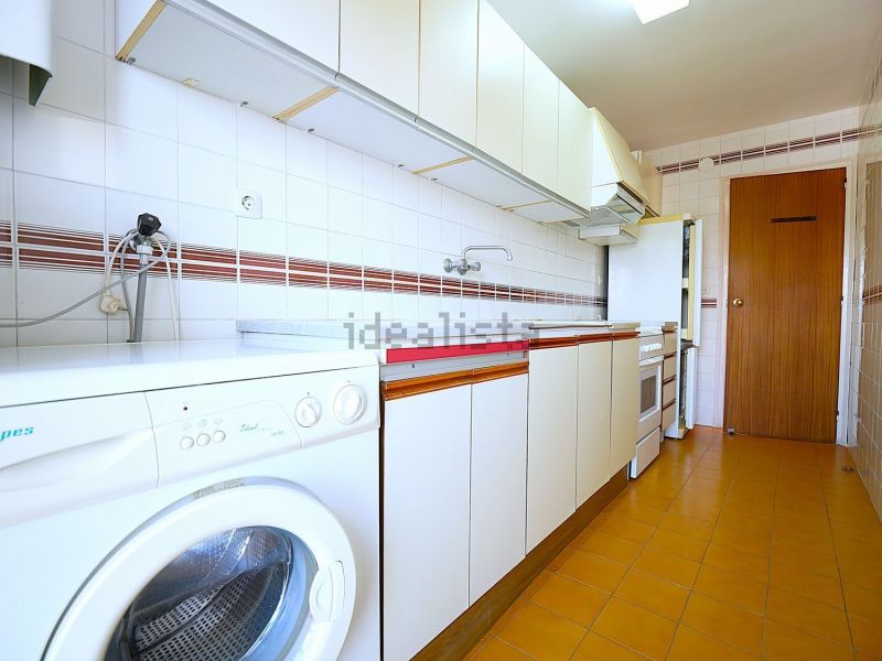 Продается 2к квартира 78 м² с двумя террасами и видом на море в Бланес