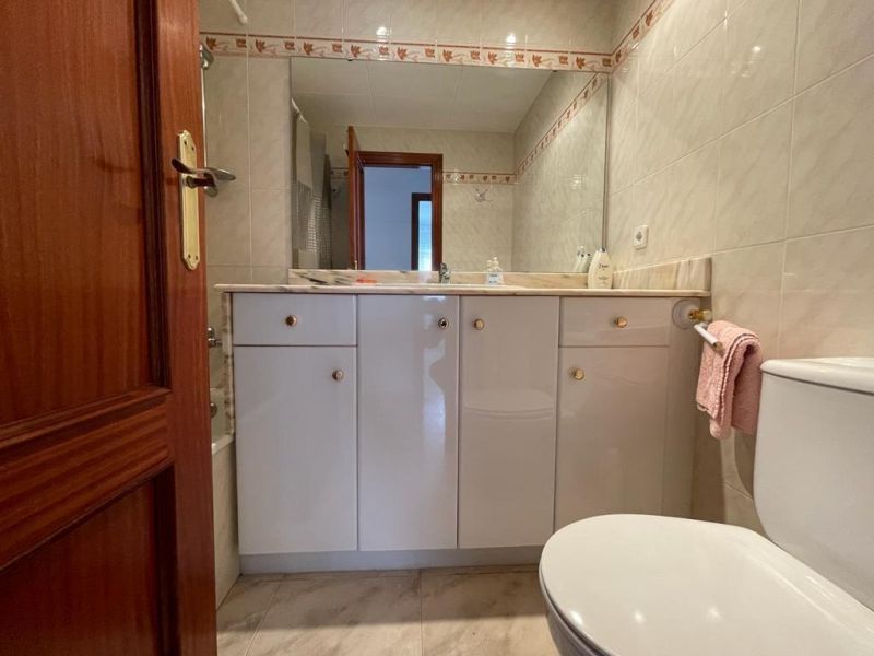 Просторная квартира с 4 спальнями в районе Фенальс