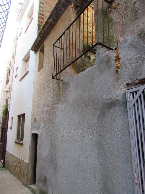 Продается участок 30 м² под застройку в центре Бланеса