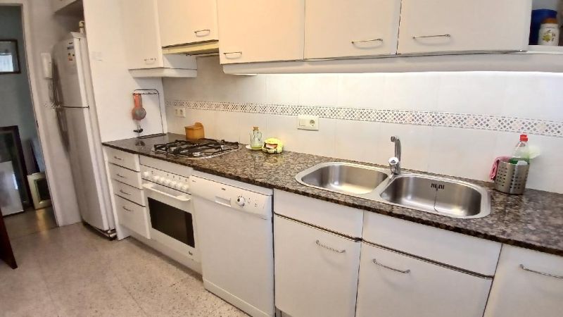 Продается квартира 94 м² возле пляжа, центр Бланеса