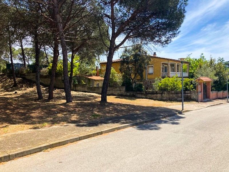 Продается участок 220 м² в лучшем районе Ла Гоба, Видререс