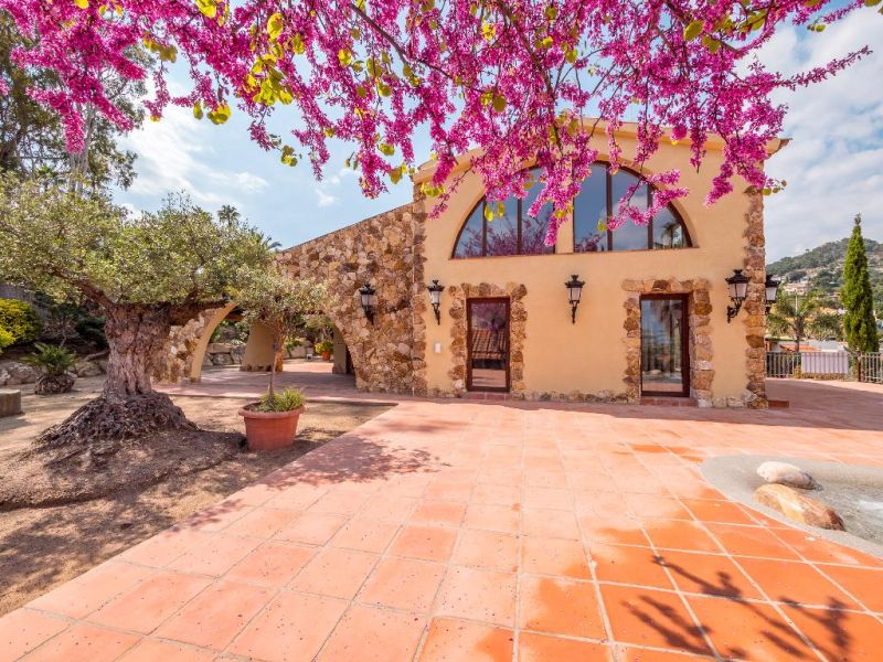 Продается дом 400 м² с видом на море в Cala Sant Francesc, Blanes