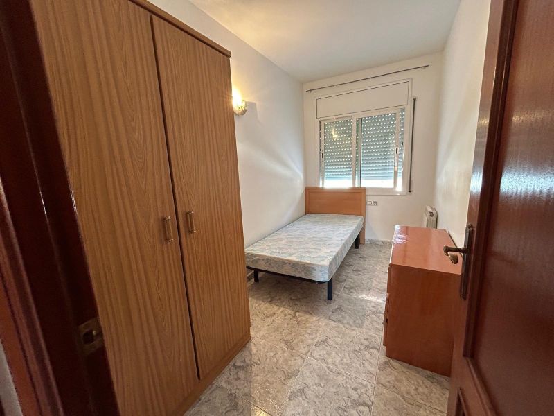 Уникальная возможность в районе Фенальс! Просторная квартира в нескольких шагах от моря