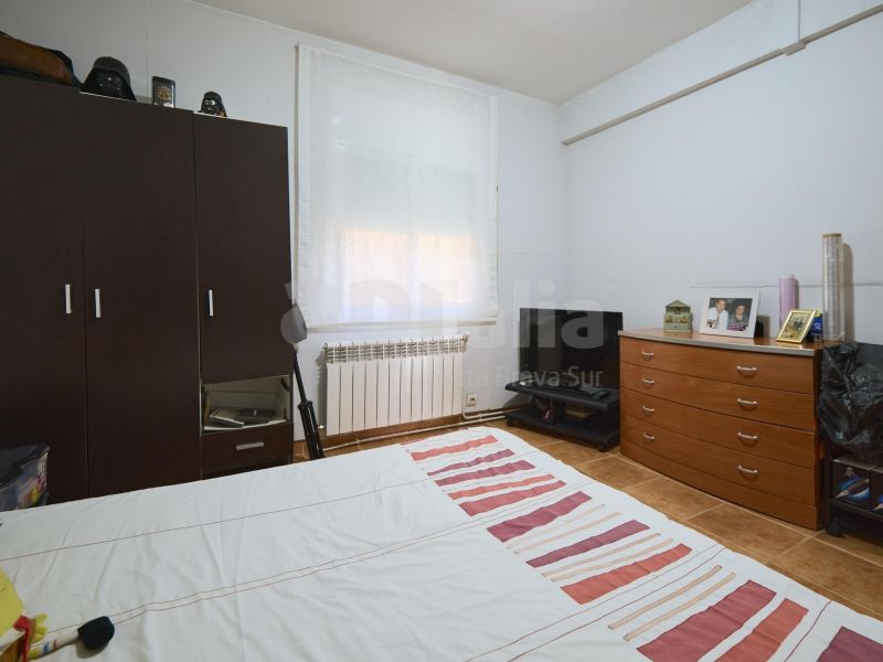 Продается 4к дом 156 м², участок 504 м² с бассейном и садом в Льорет-де-Мар